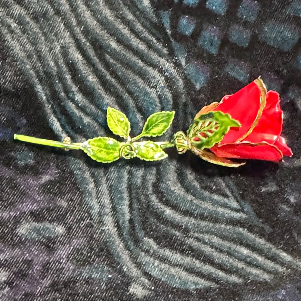 Elegant Red Rose Brooch with Green Leaves
